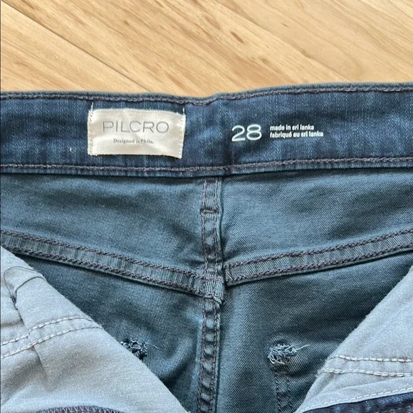 Pilcro dark denim size 28 Anthropologie - Picture 3 of 3